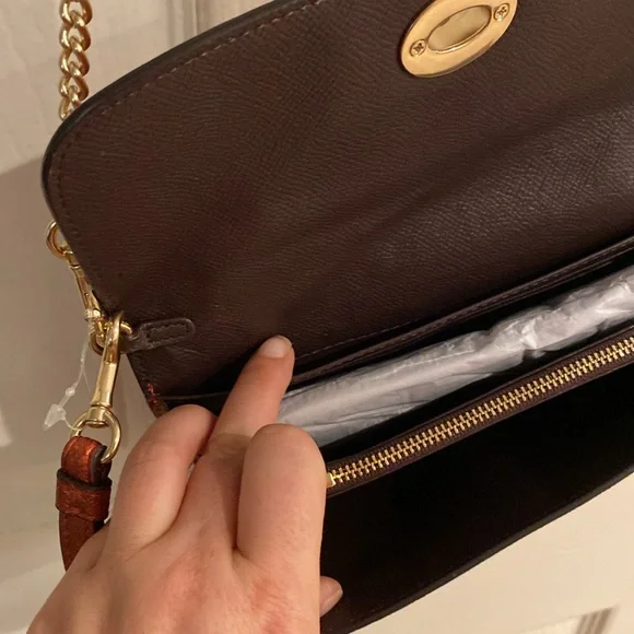 Coach Shimmering Red Crossbody Clutch, Never used with original packing - Picture 6 of 11